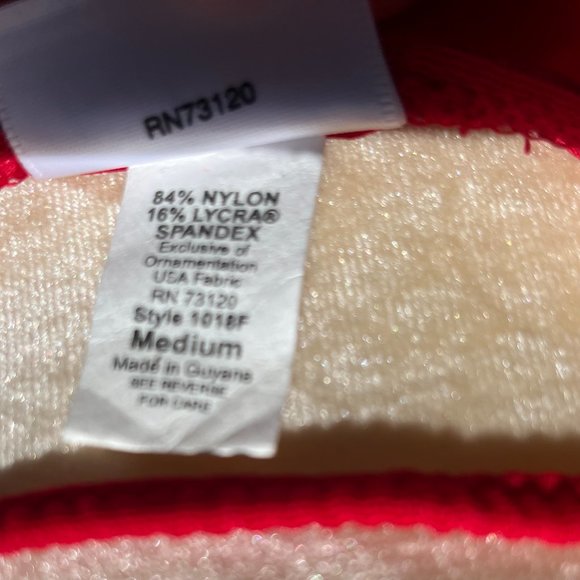 Frederick’s Red slip with underwire (approz 34B-C) - Picture 3 of 8